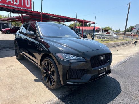 Used 2017 Jaguar F-PACE S AWD/4WD image 6