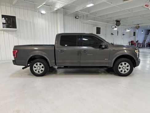 Used 2015 Ford F150 Lariat image 6