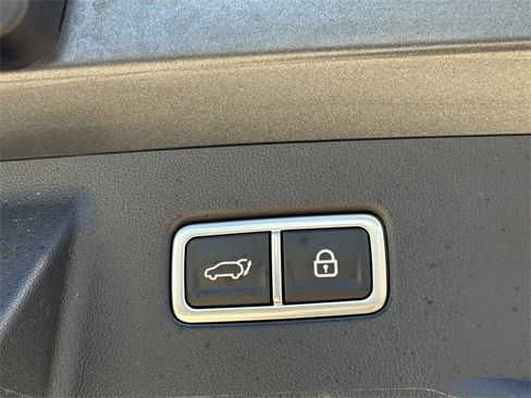 Used 2022 Kia Sorento SX Prestige w/ Rust Color Package image 35