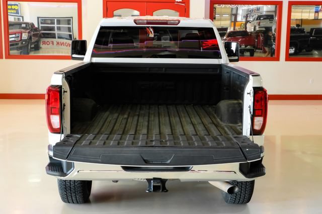 Used 2022 GMC Sierra 2500 SLE w/ SLE Value Package; AWD/4WD image 8