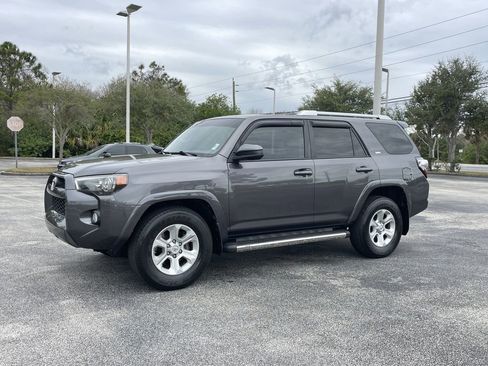 Used 2015 Toyota 4Runner Limited image 10