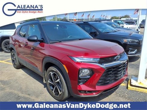 Used 2023 Chevrolet TrailBlazer RS w/ Convenience Package image 1