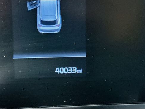 Used 2024 Kia Sportage LX image 18