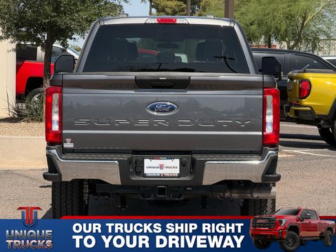 Used 2024 Ford F250 XLT w/ FX4 Off-Road Package AWD/4WD image 8