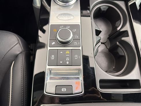 Used 2020 Land Rover Discovery HSE AWD/4WD image 33