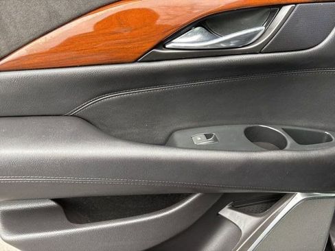 Used 2017 Cadillac Escalade Luxury image 33