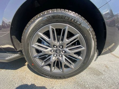 New 2026 Ford Expedition Platinum w/ Stealth Appearance Package AWD/4WD image 30