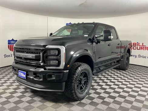 New 2026 Ford F250 Lariat w/ Black Appearance Package AWD/4WD image 7