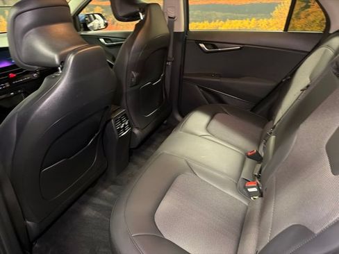 Used 2024 Kia Niro Wind FWD image 36