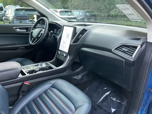 Used 2023 Ford Edge SEL w/ Sport Appearance Package image 36