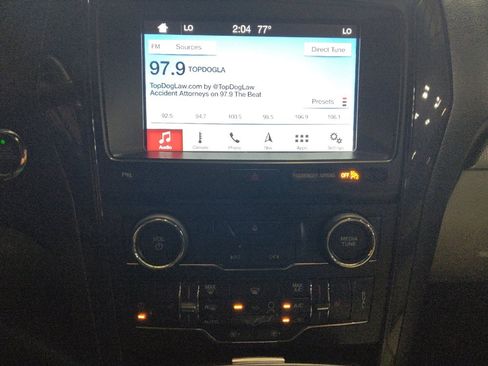 Used 2018 Ford Explorer XLT w/ Equipment Group 202A FWD image 25