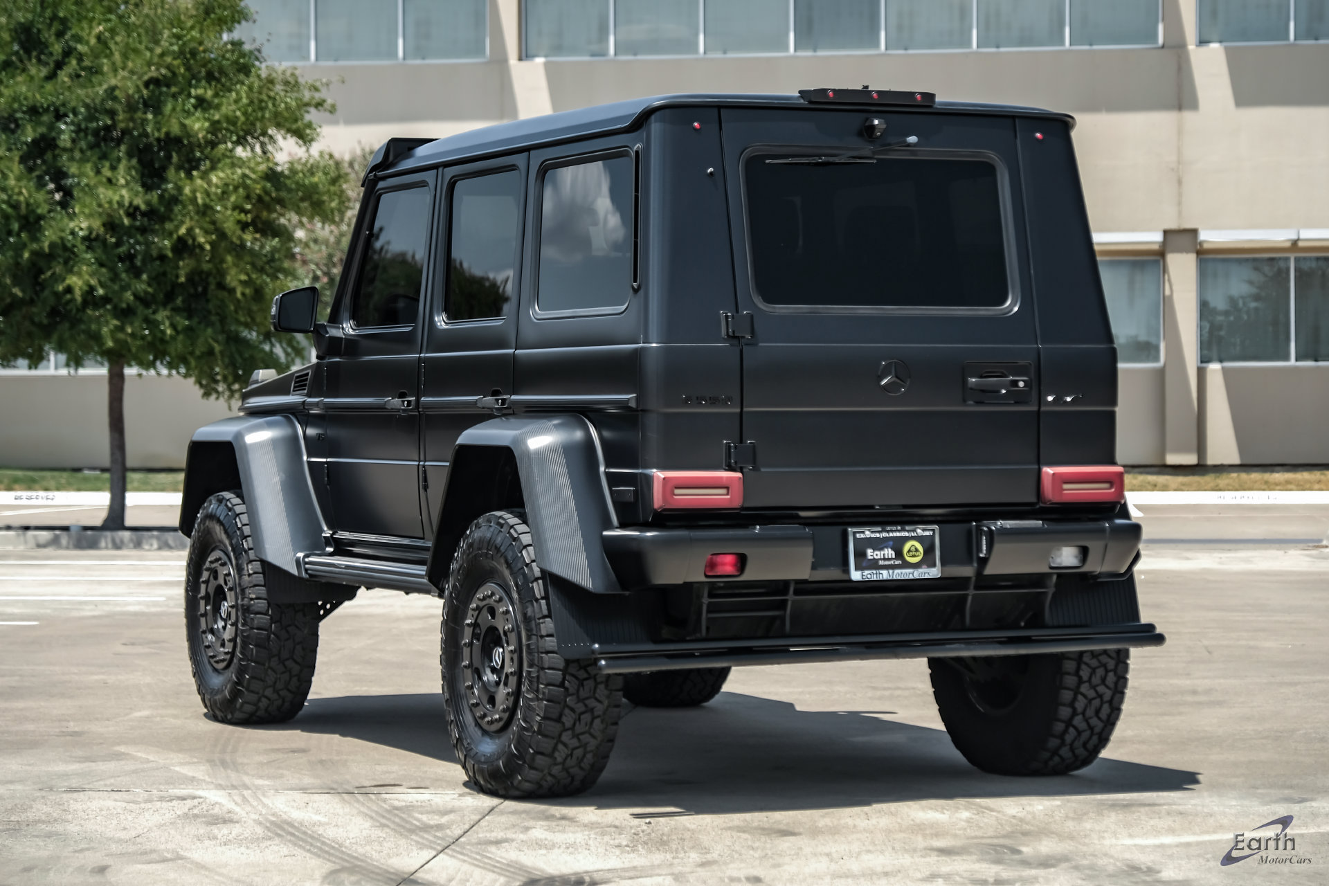 Used 2017 Mercedes-Benz G 550 Squared image 11