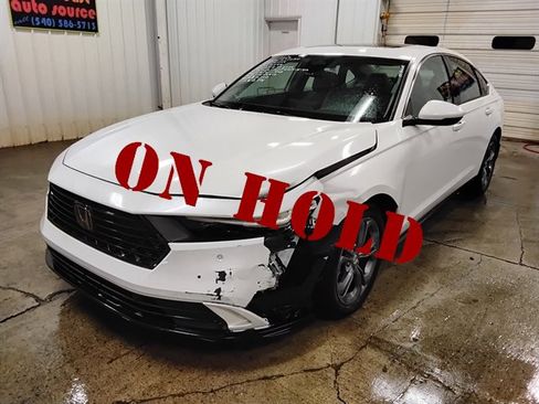 Used 2024 Honda Accord EX-L image 1