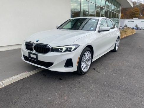 Used 2025 BMW 330i xDrive Sedan w/ Convenience Package image 3