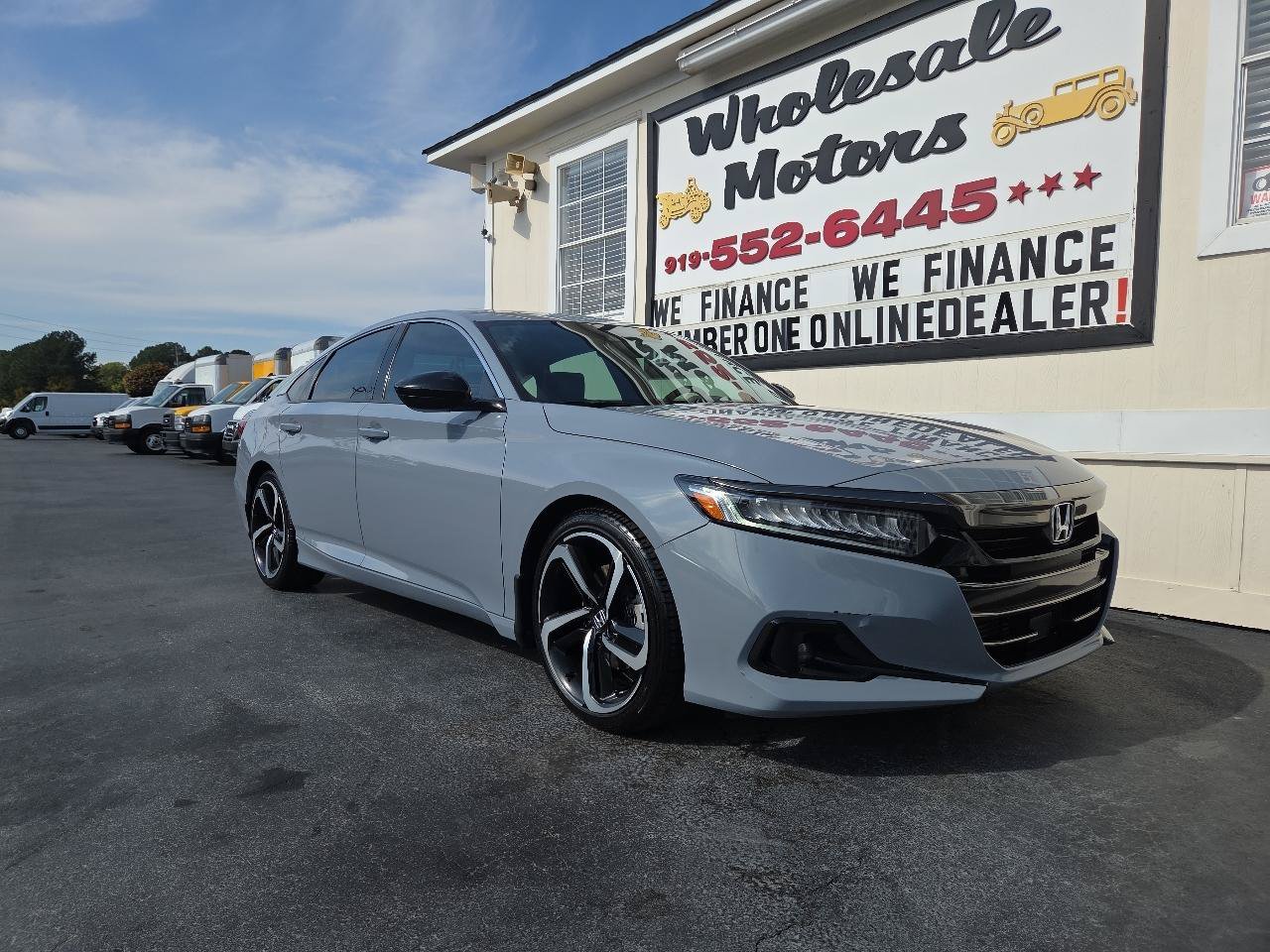 Used 2022 Honda Accord Sport image 2
