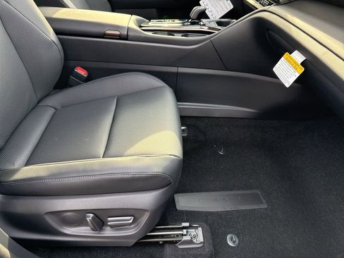 New 2026 Toyota Crown Limited image 16