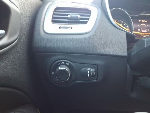 Used 2018 Jeep Compass Sport w/ Tech Group image 14