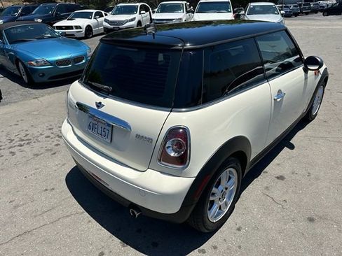 Used 2012 MINI Cooper Hardtop image 6