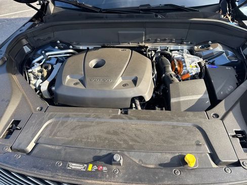 Certified 2025 Volvo XC90 T8 Ultra w/ Protection Package Premier image 26