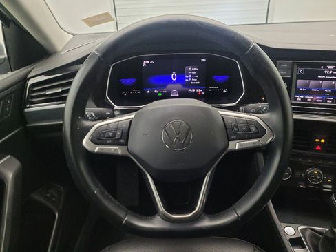 Used 2022 Volkswagen Jetta SE FWD image 22