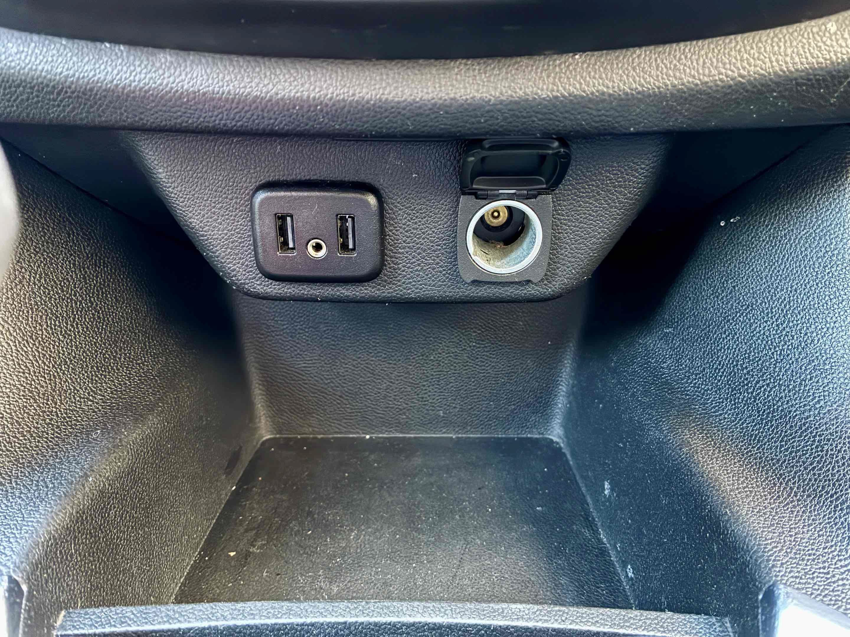 Used 2019 Chevrolet Traverse LS FWD image 27