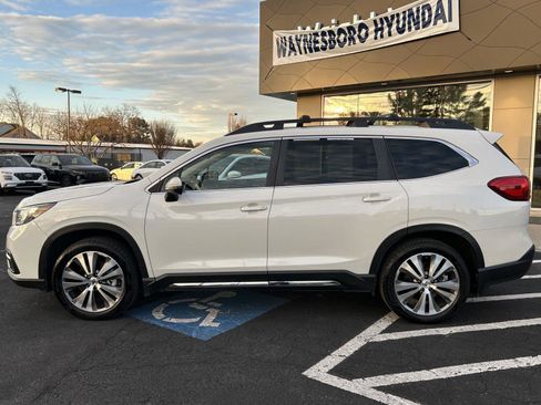 Used 2022 Subaru Ascent Limited w/ Technology Package image 3