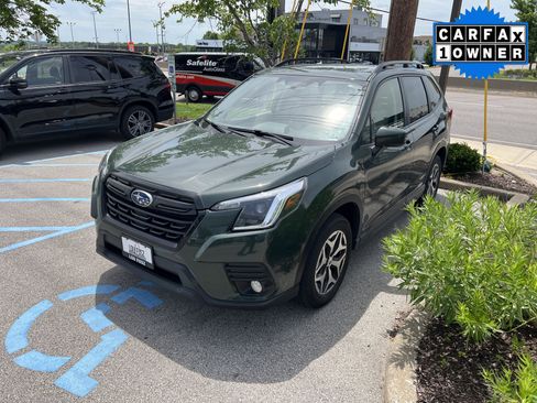 Used 2023 Subaru Forester Premium AWD/4WD image 2