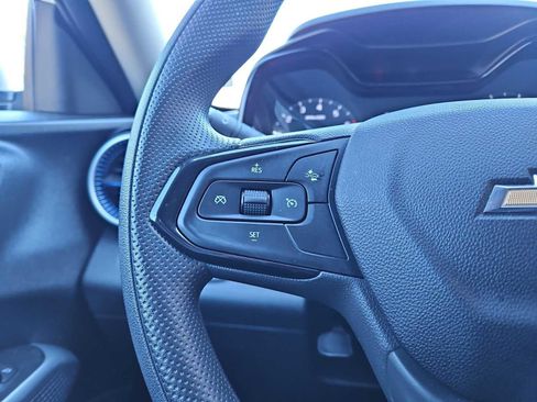 Certified 2025 Chevrolet Trax LS image 24
