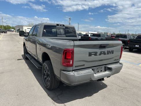 New 2026 RAM 2500 Big Horn AWD/4WD image 11