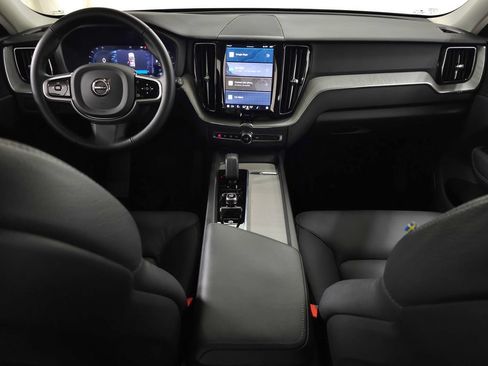 Certified 2025 Volvo XC60 B5 Plus AWD/4WD image 14