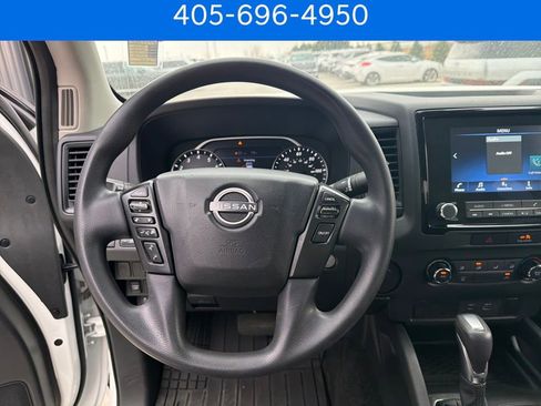 Used 2022 Nissan Frontier S image 26