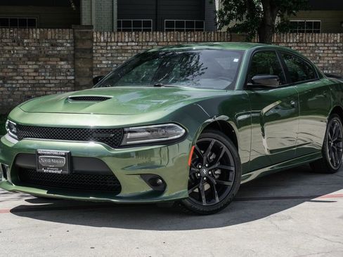 Used 2021 Dodge Charger GT w/ Blacktop Package RWD image 11