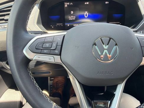 Used 2023 Volkswagen Tiguan SE R-Line AWD/4WD image 14