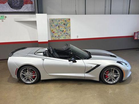 Used 2016 Chevrolet Corvette Stingray Convertible w/ 3LT Preferred Equipment Group RWD image 3