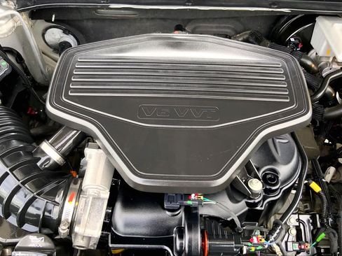 Used 2021 Chevrolet Blazer LT FWD image 31