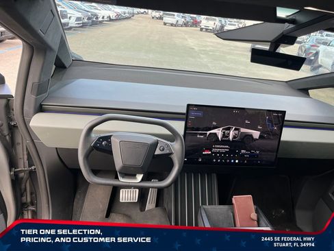Used 2024 Tesla Cybertruck AWD Crew Cab image 26