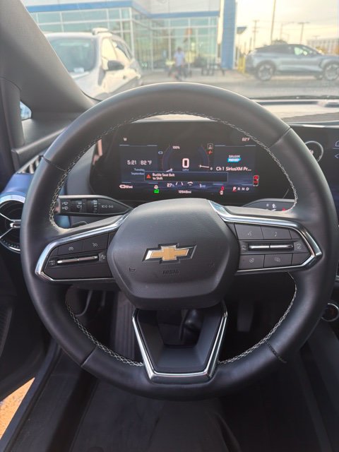Used 2024 Chevrolet Equinox EV LT FWD image 10