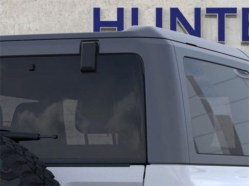 New 2025 Ford Bronco 2-Door w/ Sasquatch Package image 25