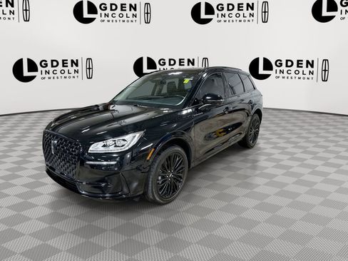 Used 2023 Lincoln Corsair Reserve w/ Equipment Group 201A image 4