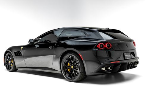 Used 2018 Ferrari GTC4Lusso T RWD image 9