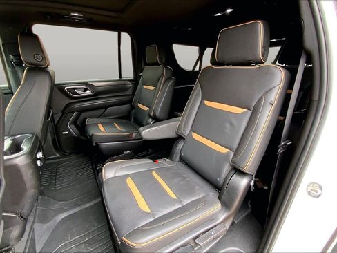 Used 2024 GMC Yukon XL AT4 w/ AT4 Premium Plus Package AWD/4WD image 21