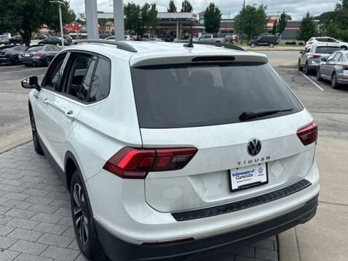 Used 2024 Volkswagen Tiguan S FWD image 10