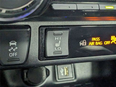 Used 2025 Toyota RAV4 XLE w/ Convenience Package AWD/4WD image 26