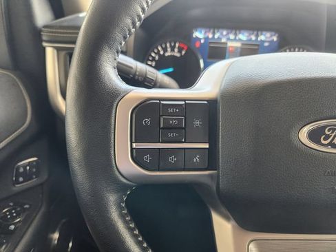 Used 2023 Ford Expedition XLT RWD image 28