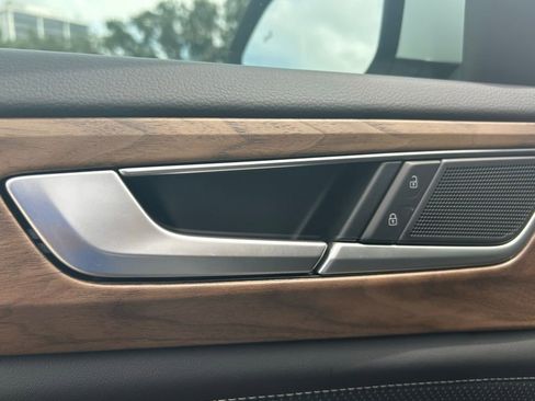 New 2026 Volkswagen Atlas SE image 50