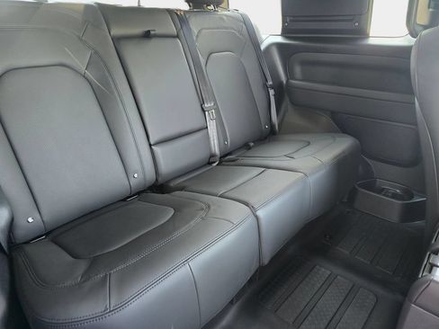 New 2026 Land Rover Defender 90 X-Dynamic SE AWD/4WD image 10