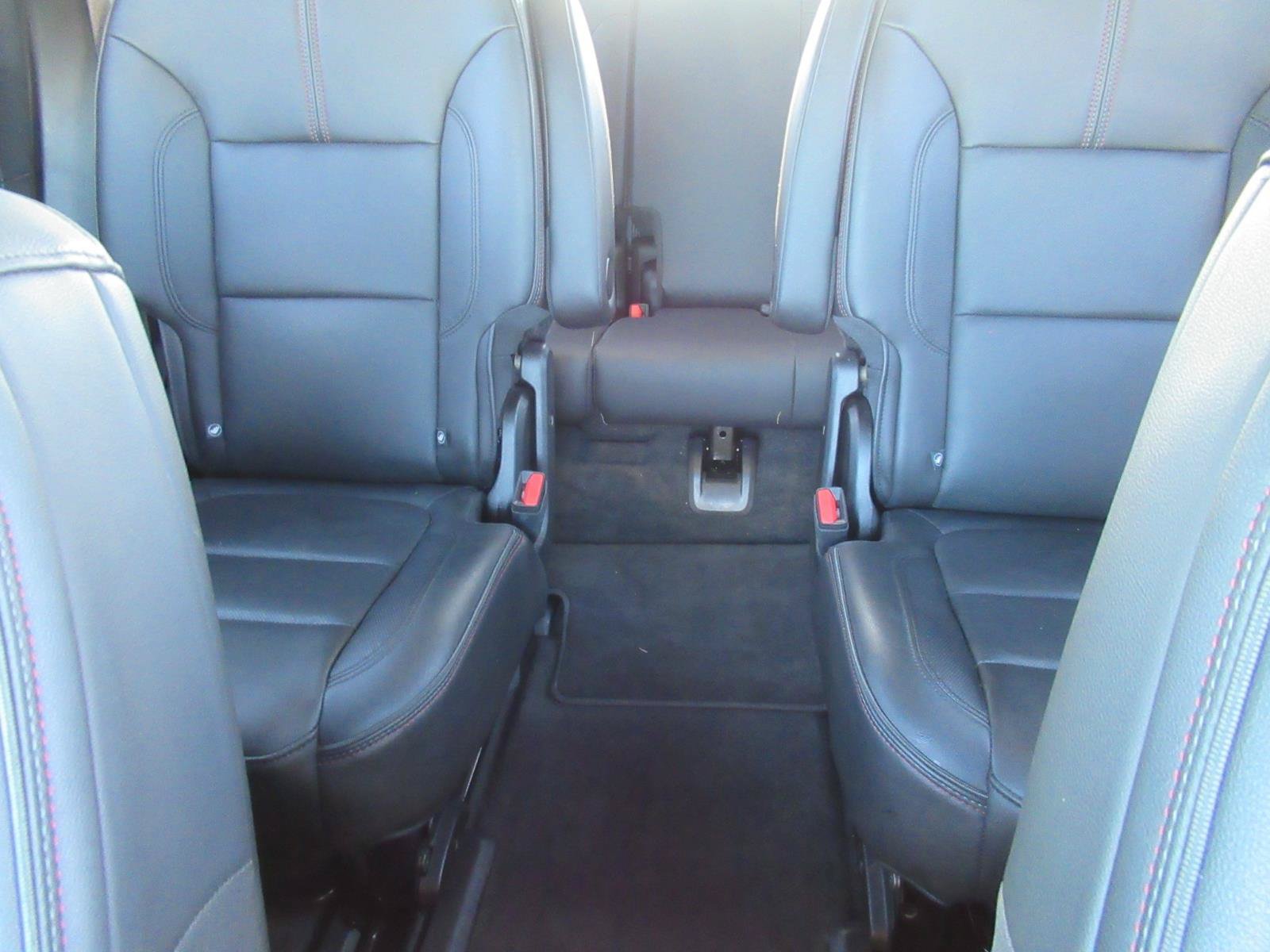 Certified 2022 Chevrolet Traverse RS w/ LPO, 'HIT The Road' Package AWD/4WD image 40