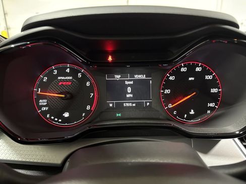 Used 2024 Chevrolet Trax RS FWD image 12