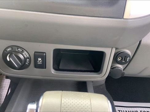 Used 2019 Nissan Frontier SV image 17