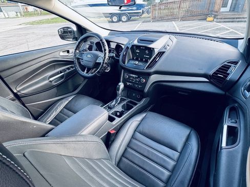 Used 2018 Ford Escape SEL FWD image 10